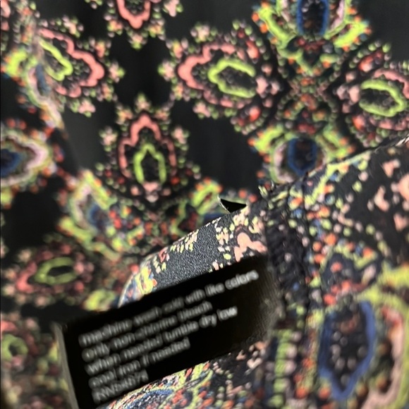 The Limited Graphic Black and Gray 3/4 Sleeve Blouse - Picture 9 of 12